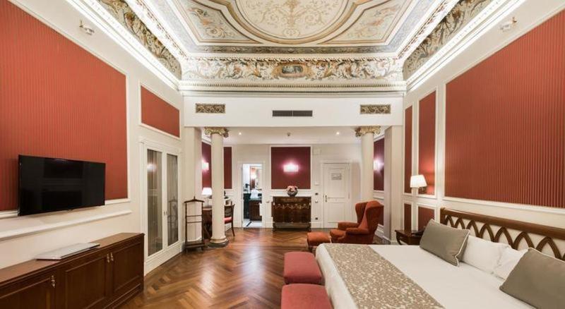 Catalonia Las Cortes Madrid Room photo