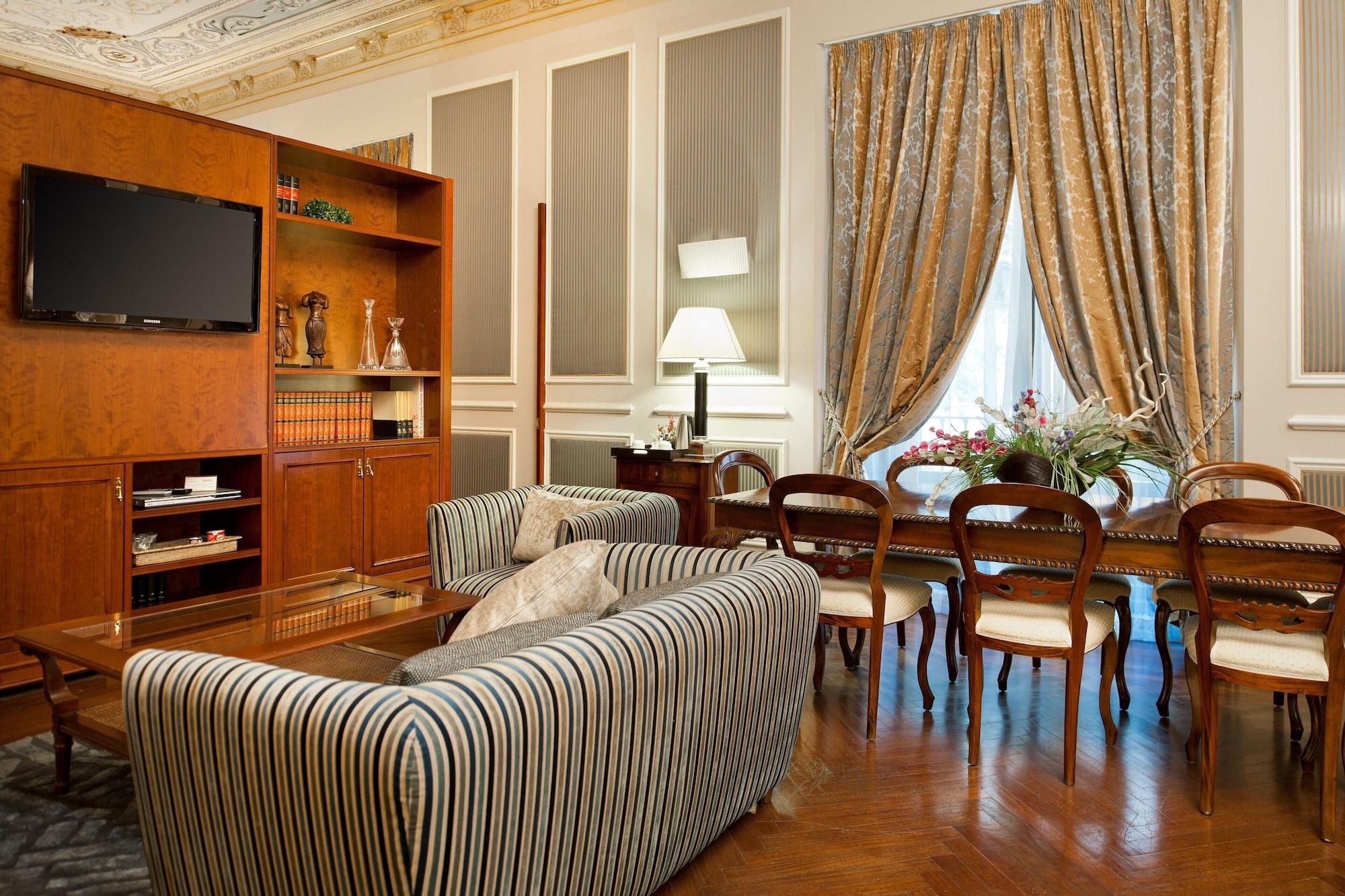 Catalonia Las Cortes Madrid Exterior photo