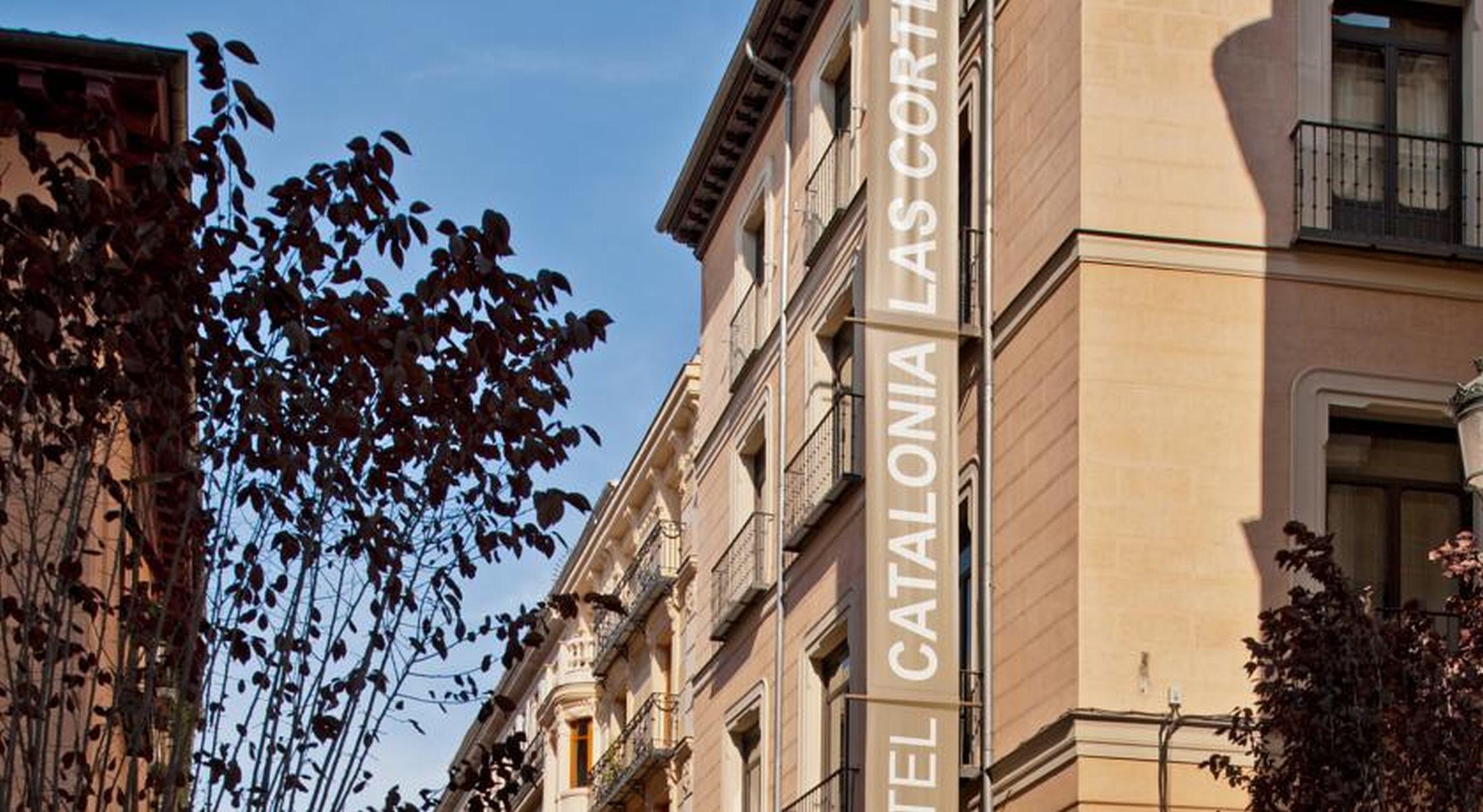 Catalonia Las Cortes Madrid Exterior photo