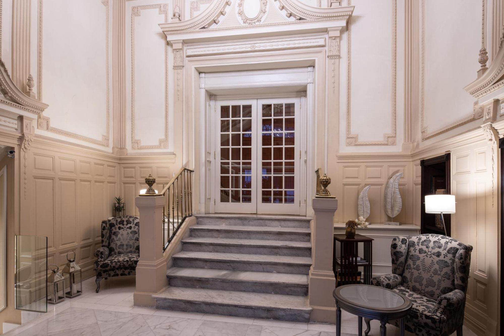 Catalonia Las Cortes Madrid Exterior photo