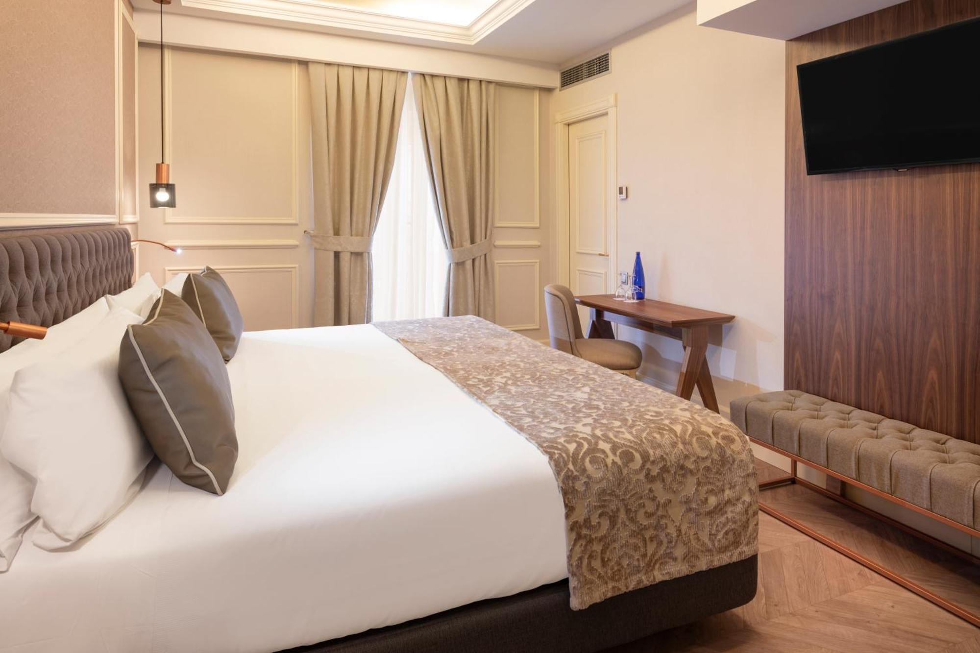 Catalonia Las Cortes Madrid Room photo